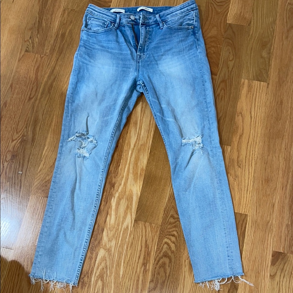 Vigoss Light Blue Distressed Ankle Jeans